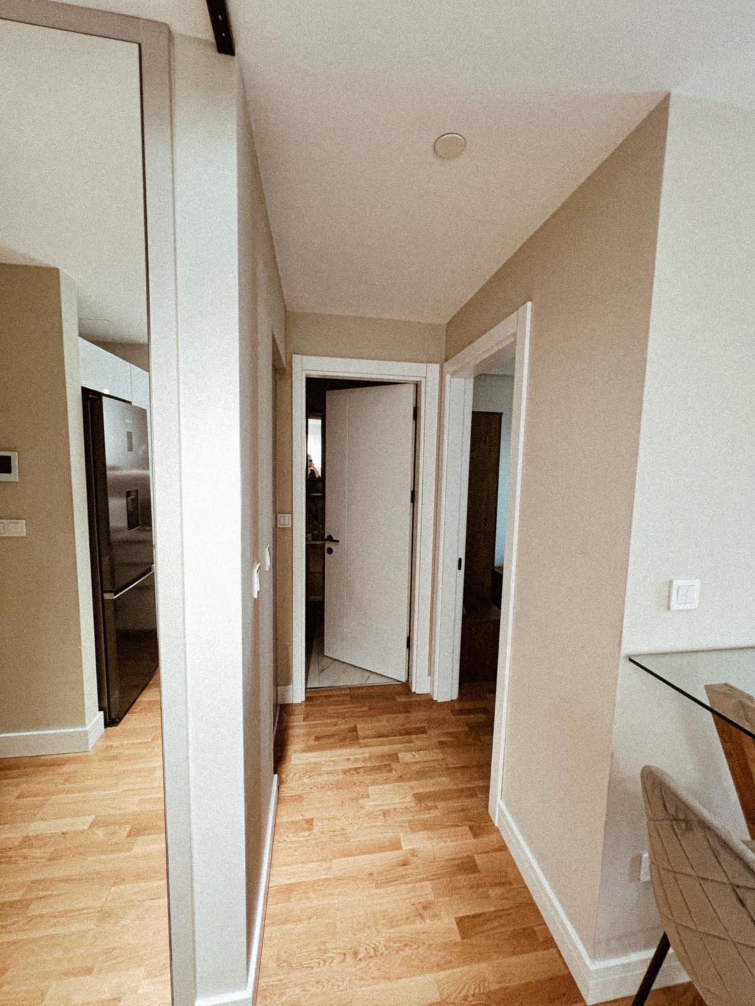 180° View Apartment In Diamond Building Skopje Esterno foto