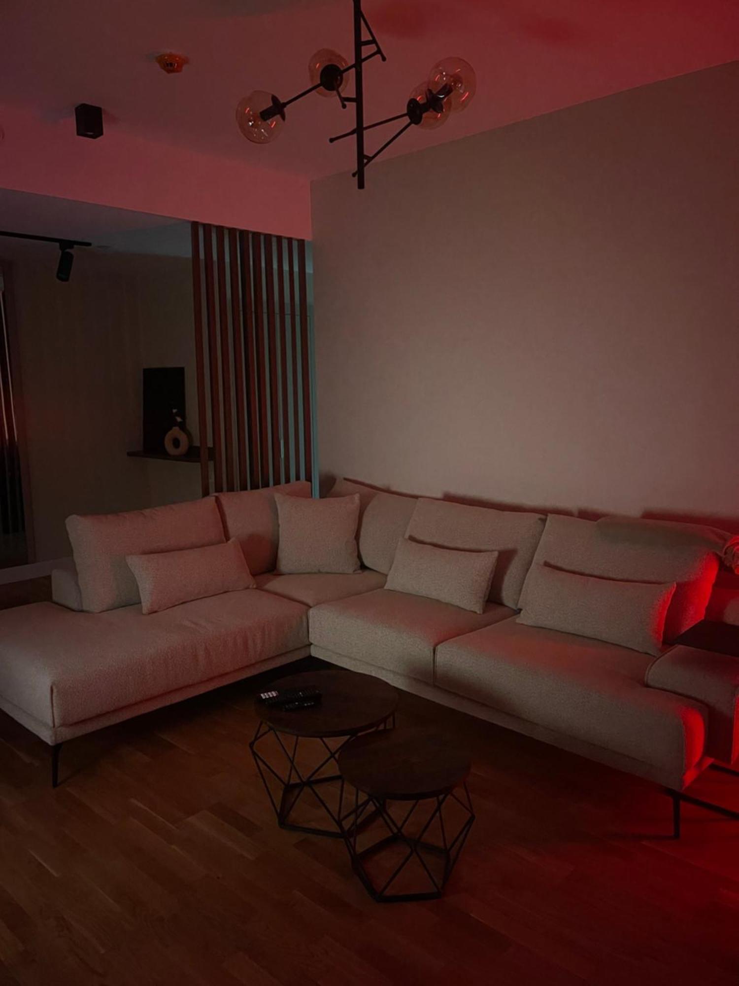 180° View Apartment In Diamond Building Skopje Esterno foto