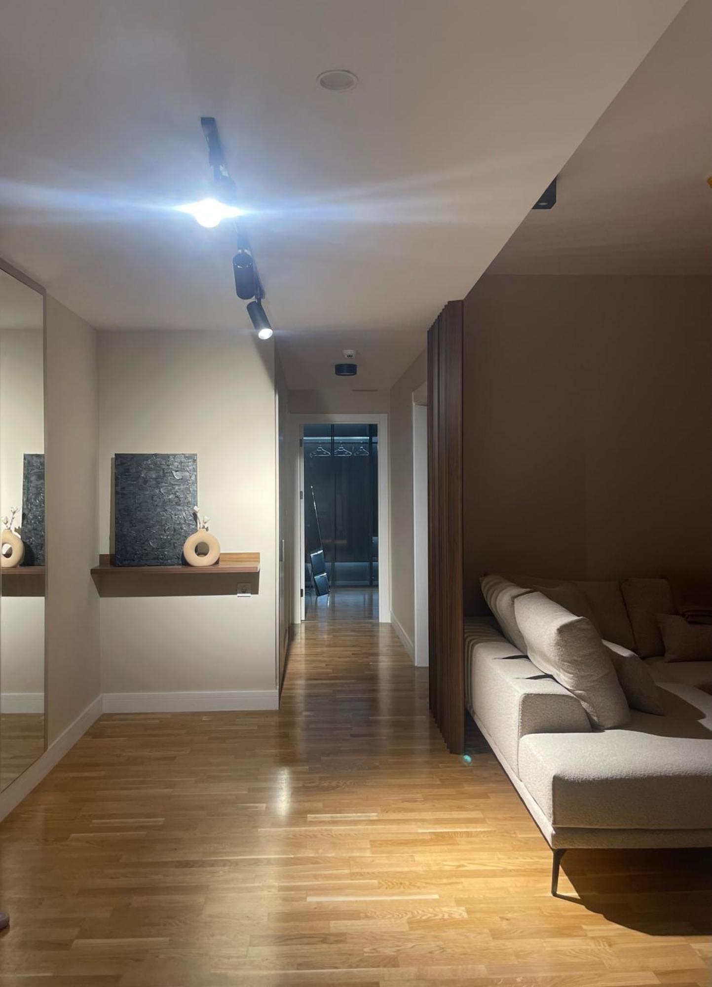 180° View Apartment In Diamond Building Skopje Esterno foto